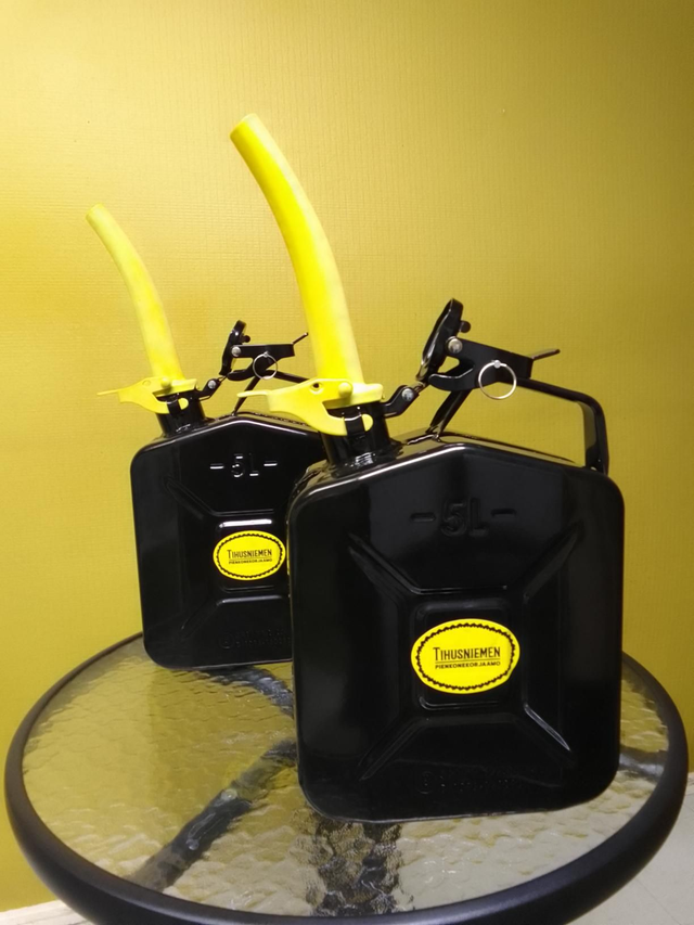 Jerrykannu metallia 5l