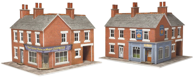 PN116 N Scale Corner Shop &amp; Pub in Red Brick