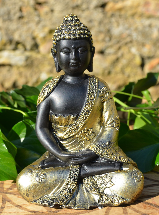 Bouddha en méditation style ancien