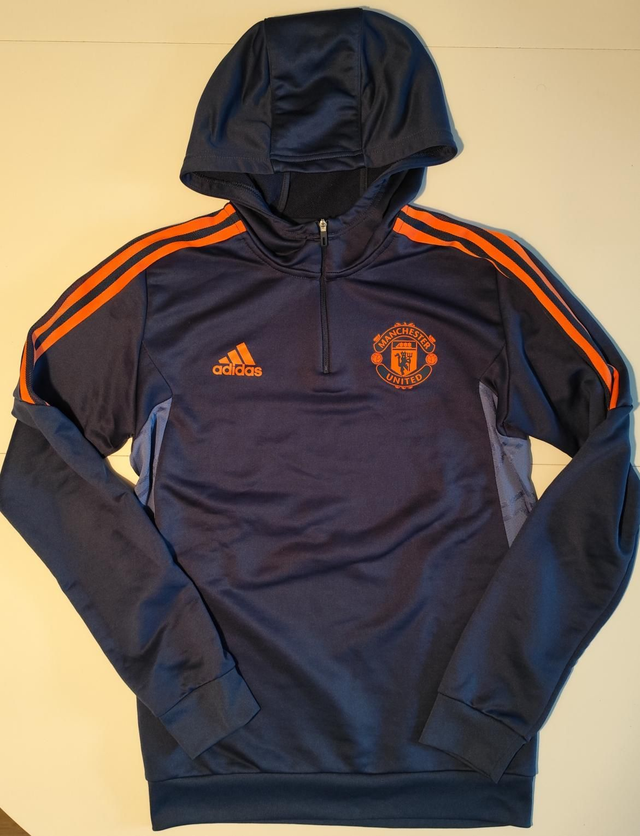 Manchester United training jack 1/4 zip 2022-2023