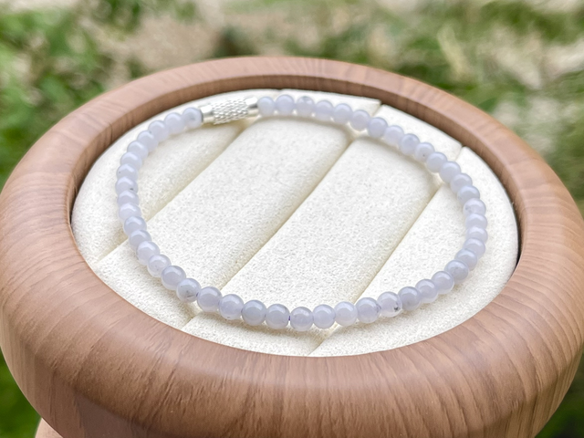Bracelet perles de jade lavande (4mm) 