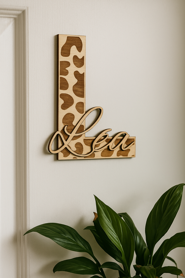 ✨ Pancarte prénom en bois – Initiale & prénom motif léopard