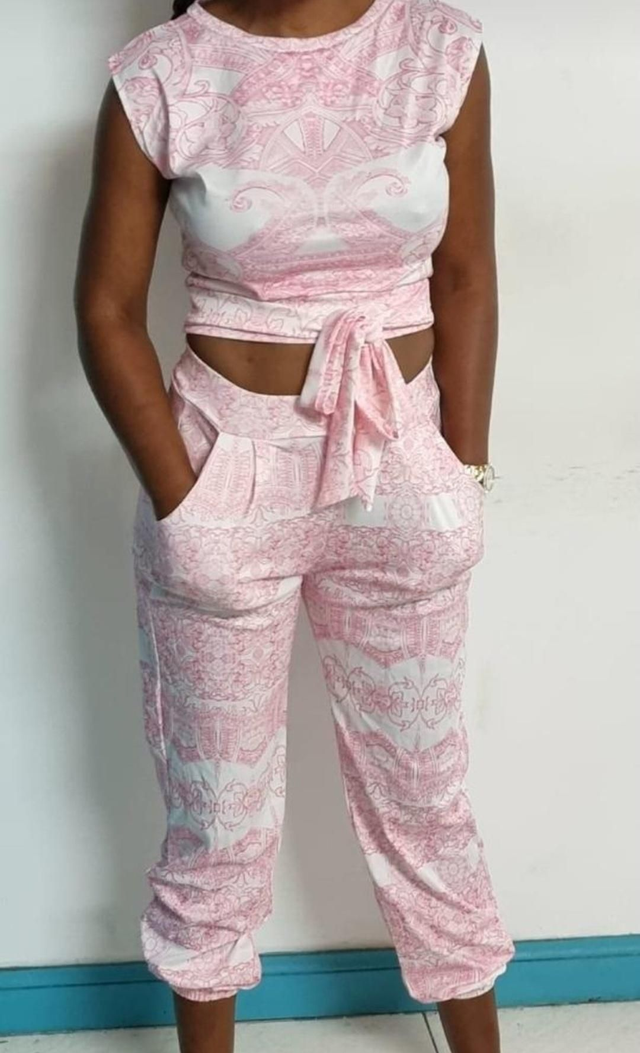 ENSEMBLE PANTALON taille M