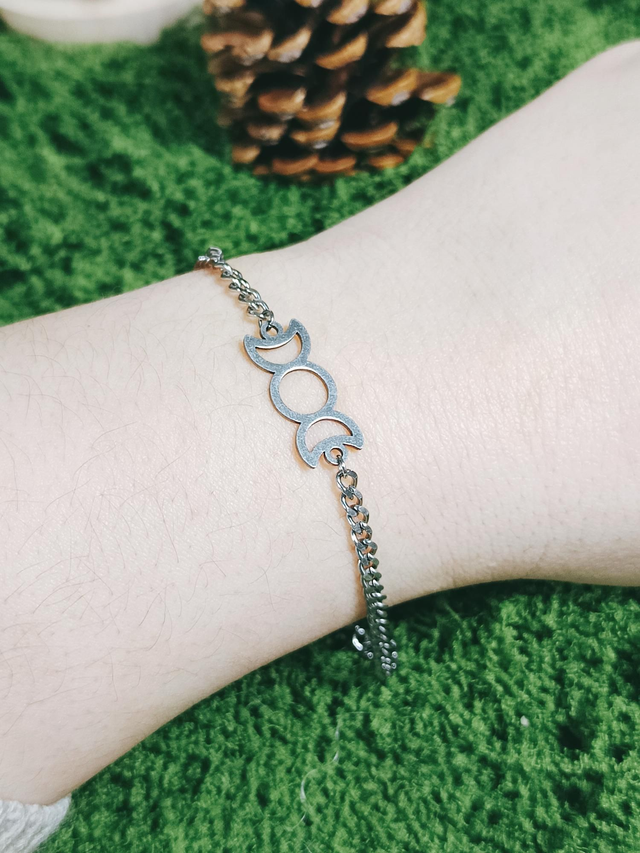 COLLIER / BRACELET - TRIPLE MOON