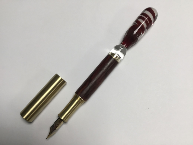 Stylo à plume réf Styp 011