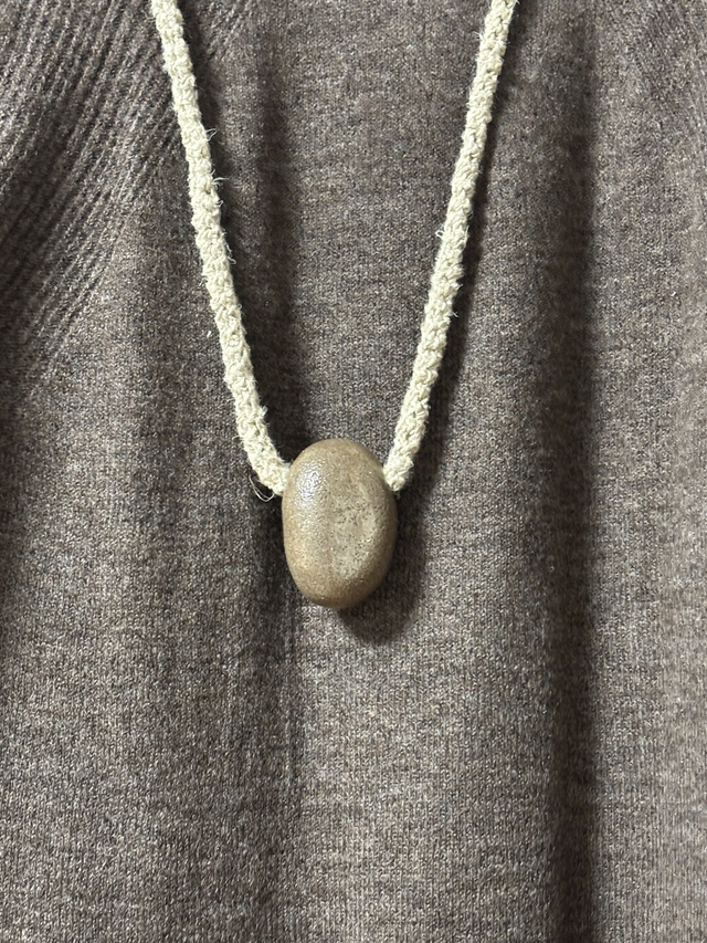 Verižica z glinenim kamnom - rjava