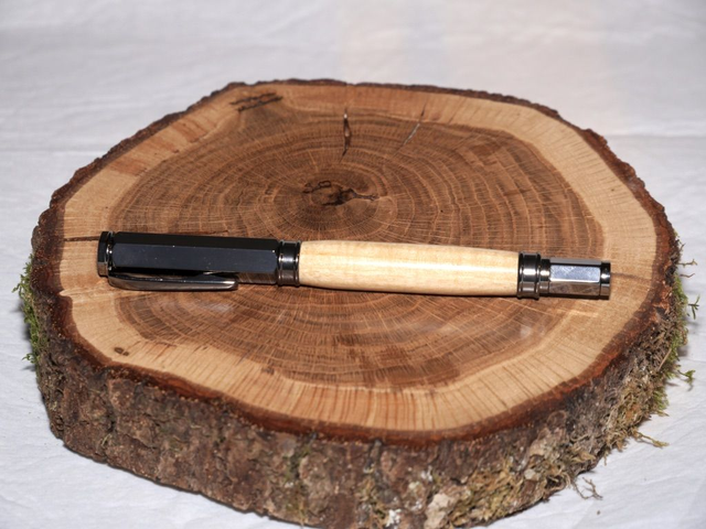 Stylo plume Memphis Erable