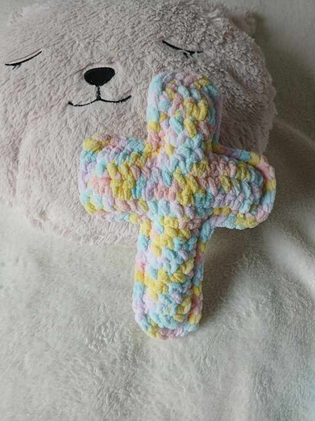 Peluche croix couleur Pastel