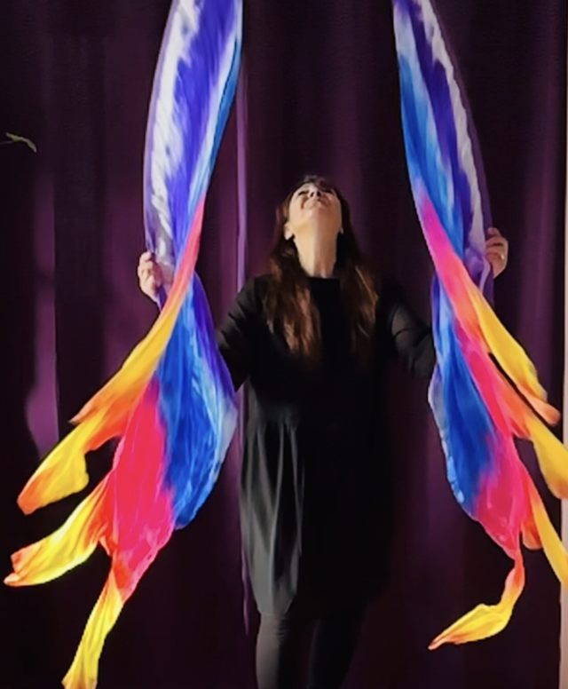 La Myrrhe Cant.des Cantiques 5.5 Bannière 90x140cm découpée au bout Soie semi légère