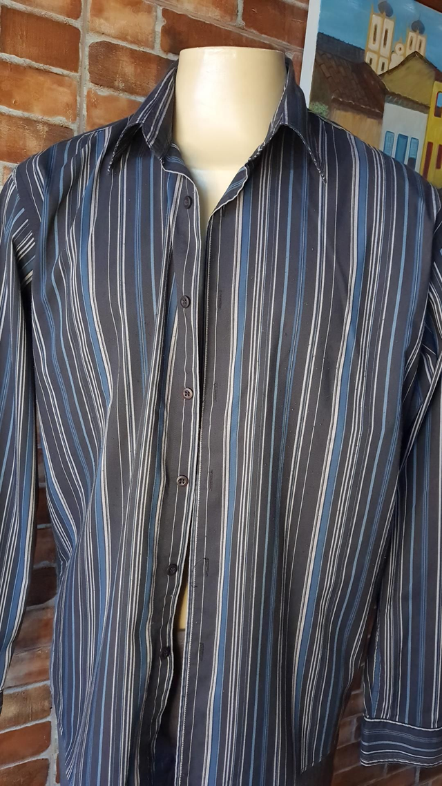 👕 Listrada, T/G, OBS: Usada Super Conservada 