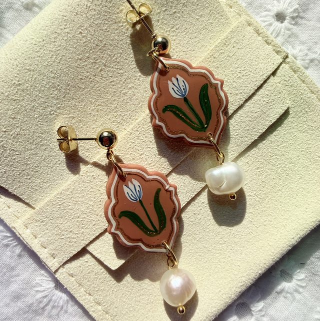 IRA - White Tulip Flower Pearl Drop Earrings