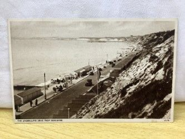 The Undercliffe Drive from Boscombe, Dorset, Wade&#039;s Sunny South Photographs postcard. Our Ref no R353 £2.50