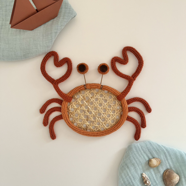 Décoration murale « thème marin » crabe en tricotin à personnaliser  
