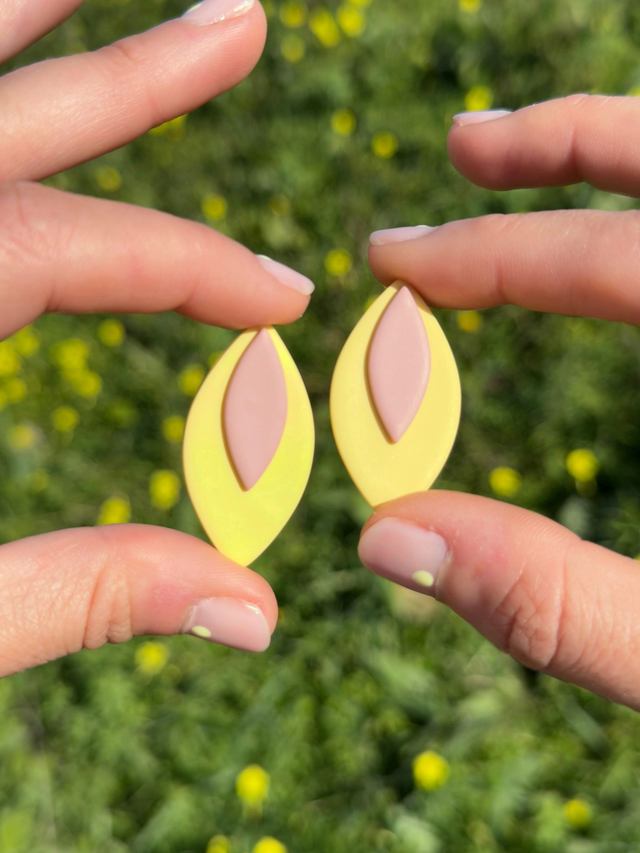 Candela butter yellow, dusty rose y greige