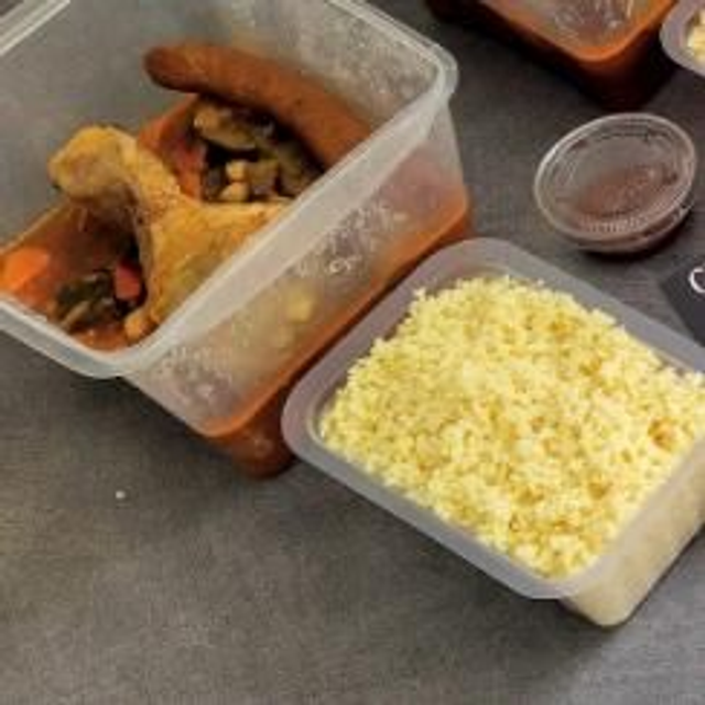 Couscous 2 viandes ( sur commande 48 heures avt / à partir de 10 parts commandées )