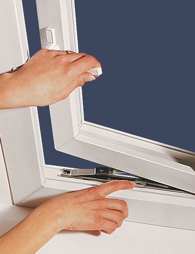 Right Handed /  Side Hung / Egress Restricted Hinge /  Stack Height 17mm