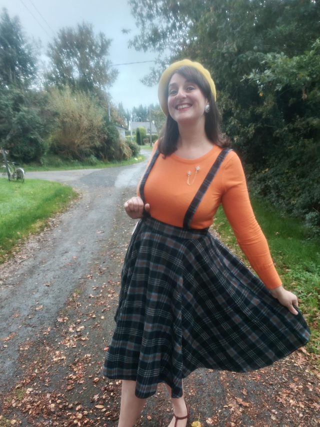 Jupe en laine/tartan à bretelles 