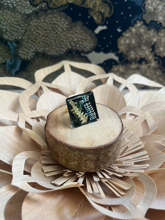 Nature fougère or mousse