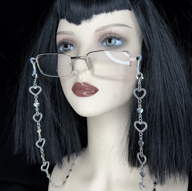Sweetheart glasses chain 