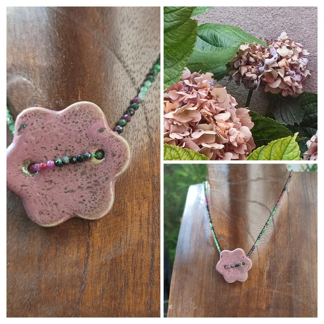 Fleur en céramique&quot; artisanale&quot;&amp; pierres naturelles rubizoisite monté sur fil de lin réglable avec chaîne d&#039;extension - pièce unique 