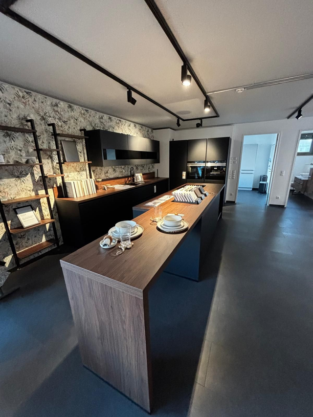 Nobilia Musterküche Abverkauf Schwarz Matt incl. Siemens/Bora