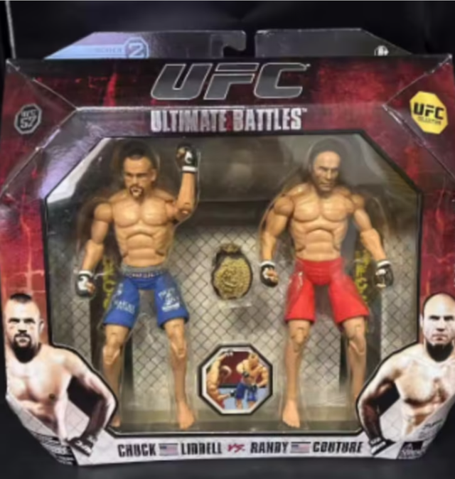 UFC Collectors figuren Randy Couture vs Chuck Liddell (15cm)