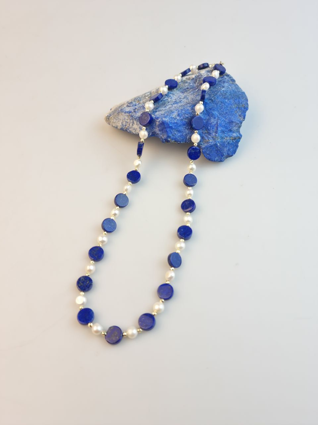 Collana Riflessi di Luna in Lapis e Perle