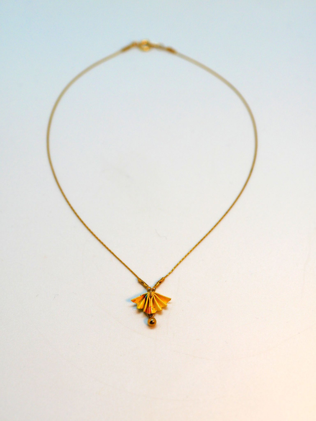 Collier Petit Paon tournesol paillettes 