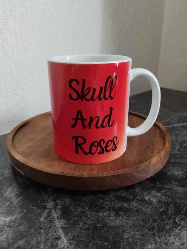 Mug skull and roses