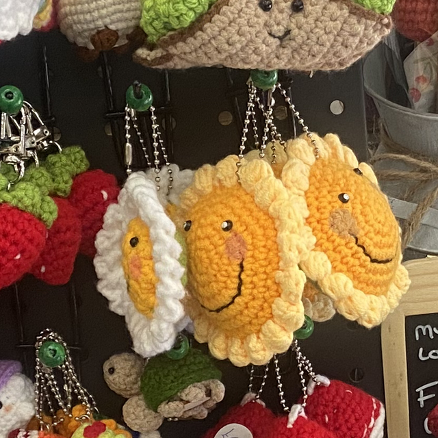 Daisy Smile Keychain