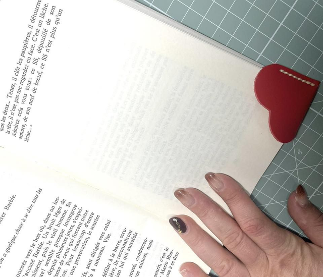 Marque-page cœur en cuir ❤️