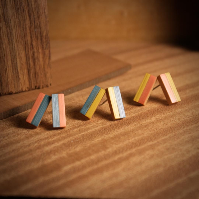 Les petits clous paille bicolores