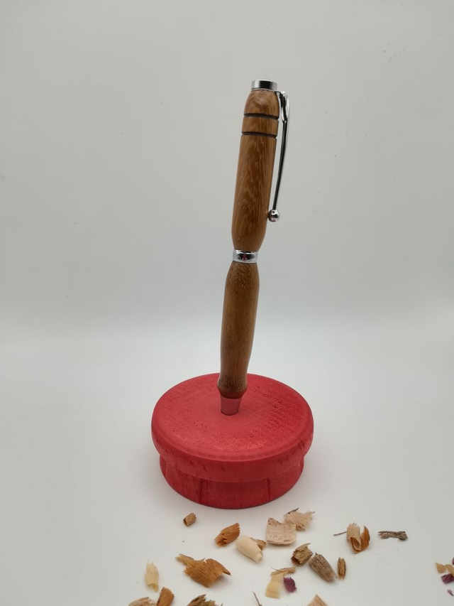 Stylo bille rechargeable finition argenté en bois exotique