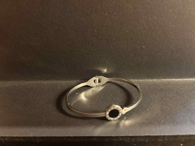 Elegant bracelet