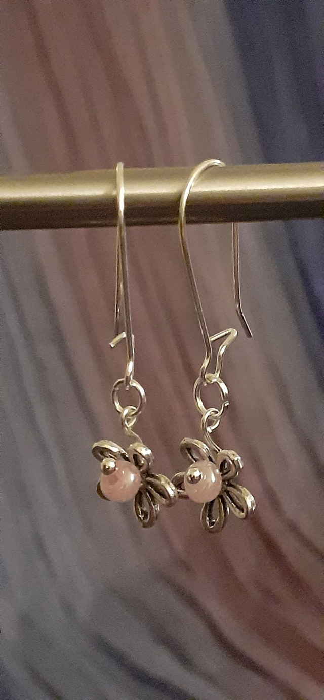 Florette Petites boucles d'oreilles argentées Rose