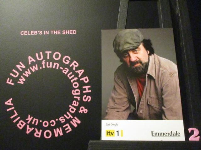 Steve Halliwell (Zak Dingle) Original Emmerdale Yellow &amp; Black Itv1 Logo Cast Card (2)(SEE PIC)