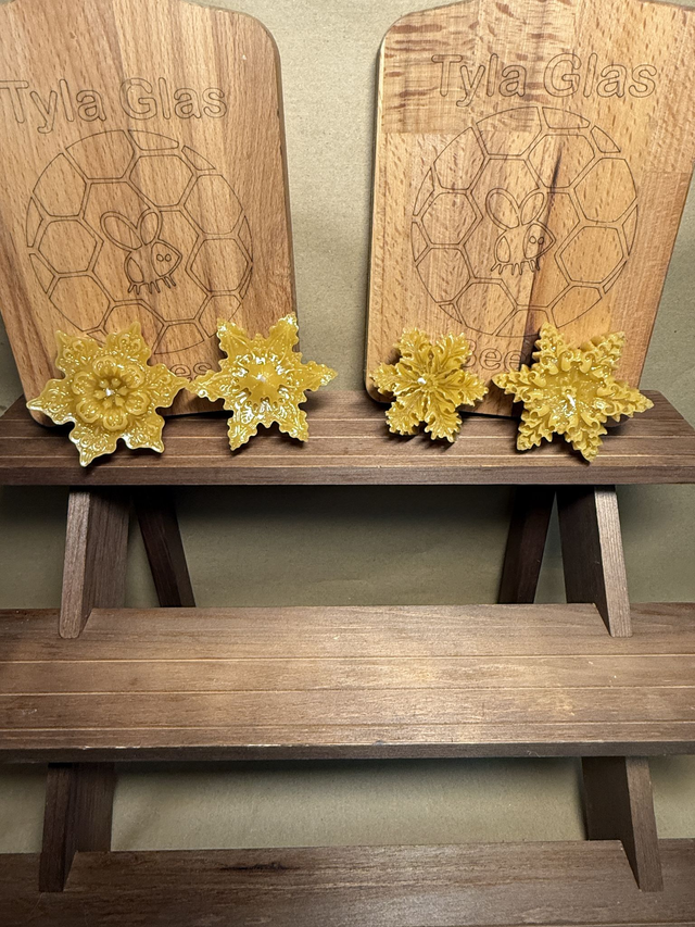 Snowflake Candle - 100% Beeswax