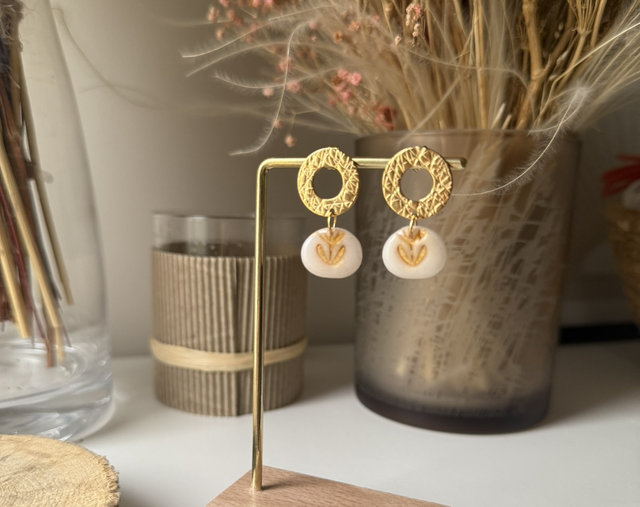 Feuille blanc et doré