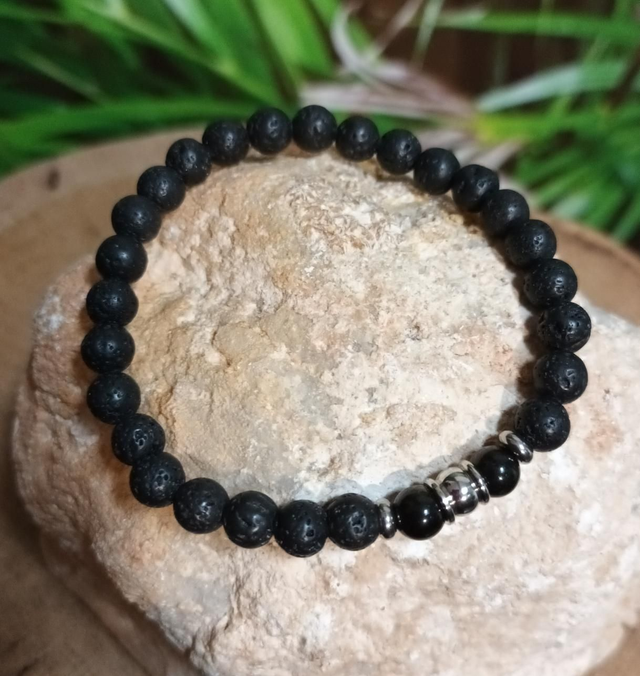 Bracelet en pierre de lave et obsidienne dorée