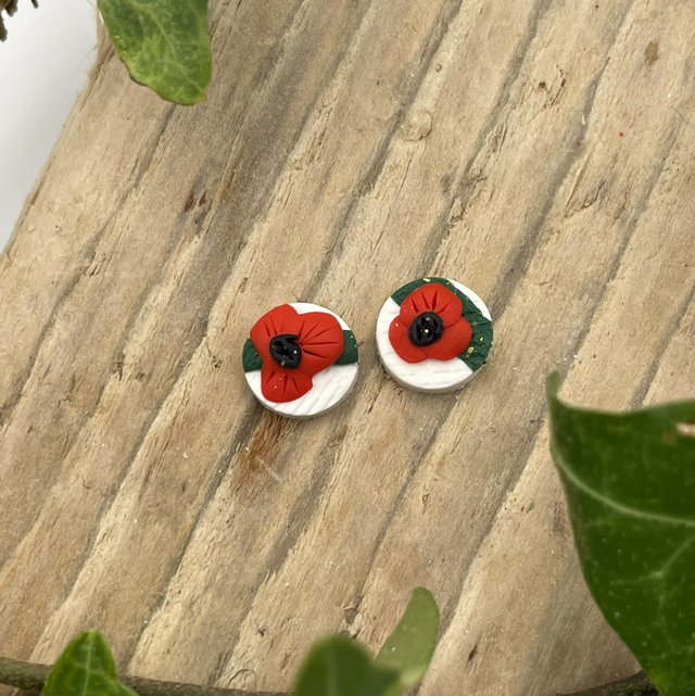 Poppy studs 
