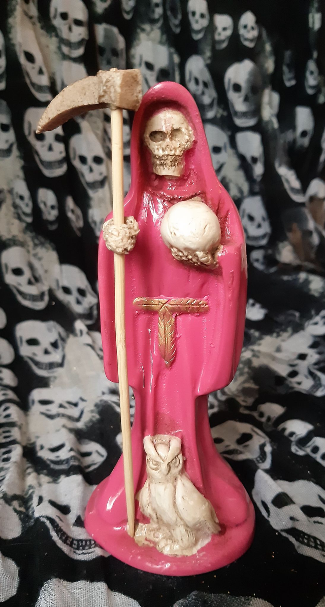 Statuette Santa Muerte rose 15cm