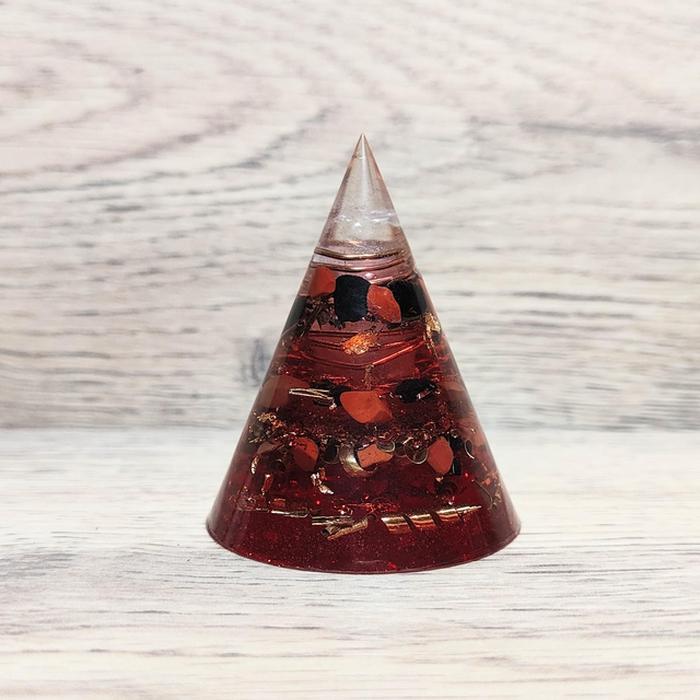 Orgonite conique jaspe rouge 
