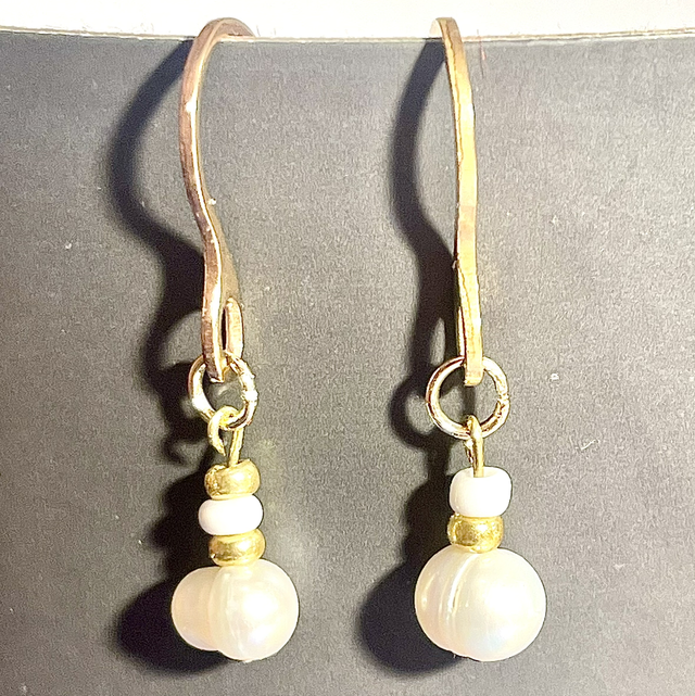 BO17 - Boucles d’oreilles perle de rivière 