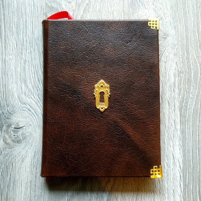 Grimoire cuir "Serrure"