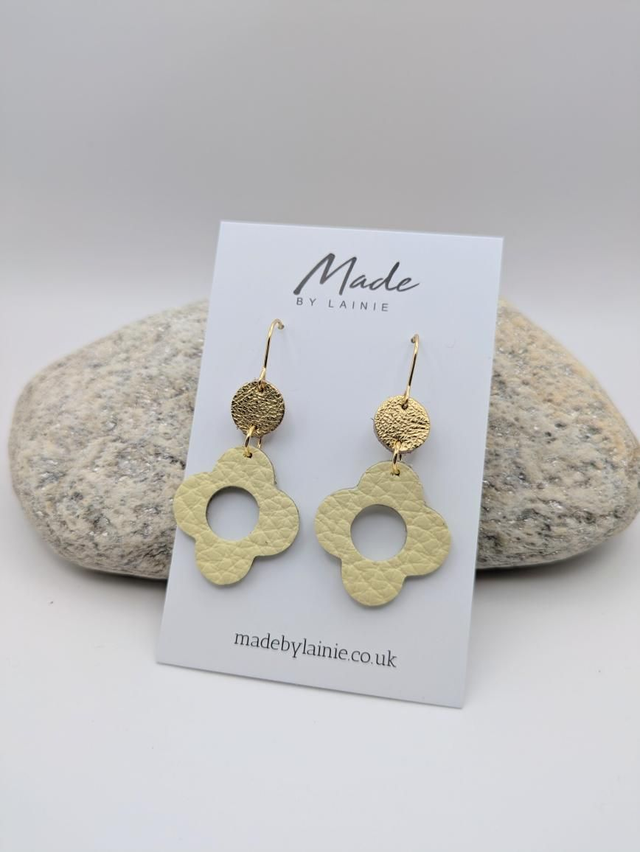 Retro Flower Drop Earrings (2)