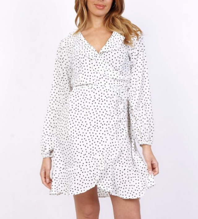 87-0. Robe courte porte-feuille