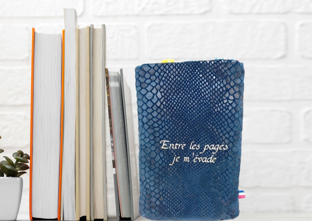 Pochette livre velour croco