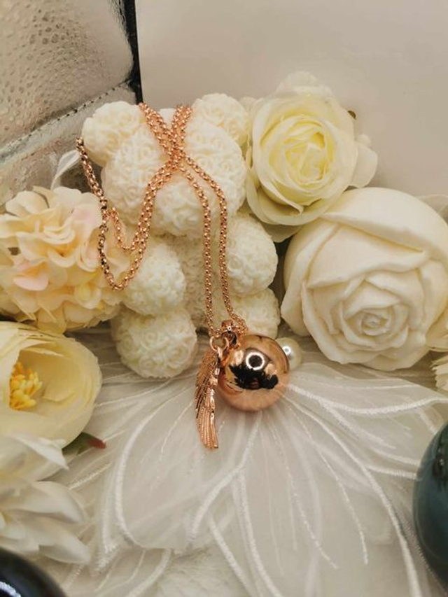 Bola de Grossesse : Bijoux d'Émotion et de Sérénité