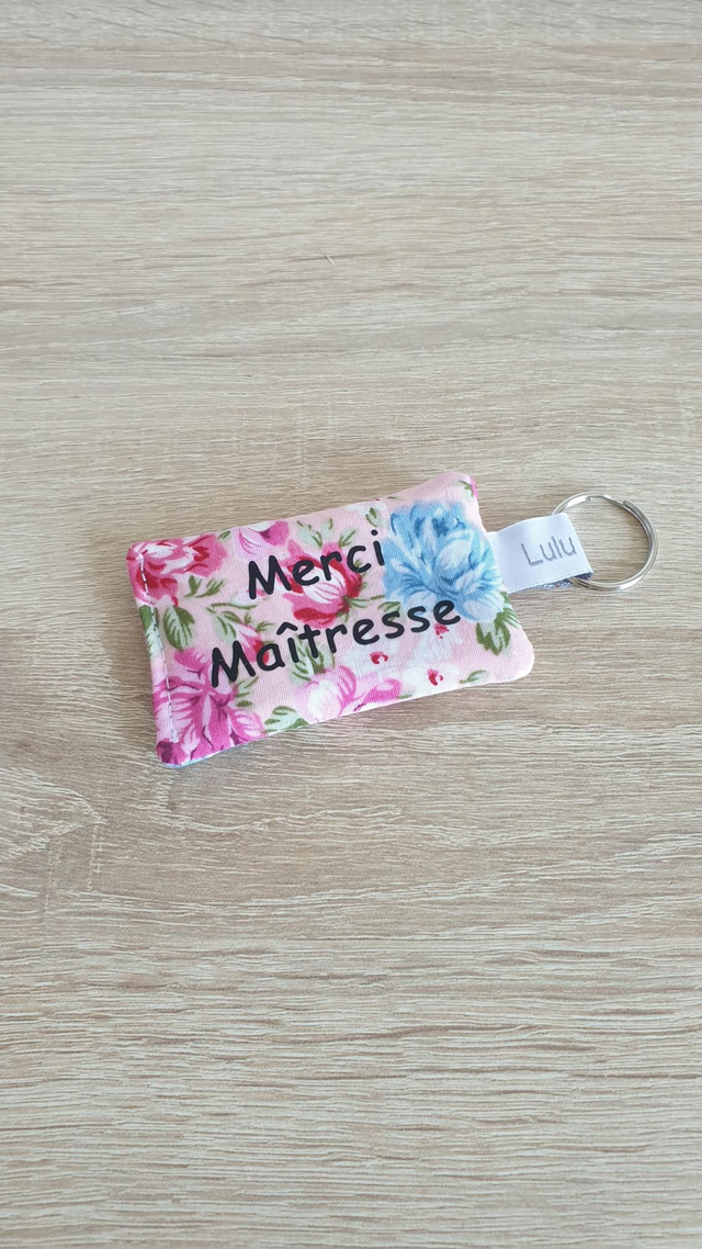 Porte clés Merci Maîtresse (rose bleu)