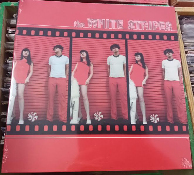 The White Stripes – The White Stripes